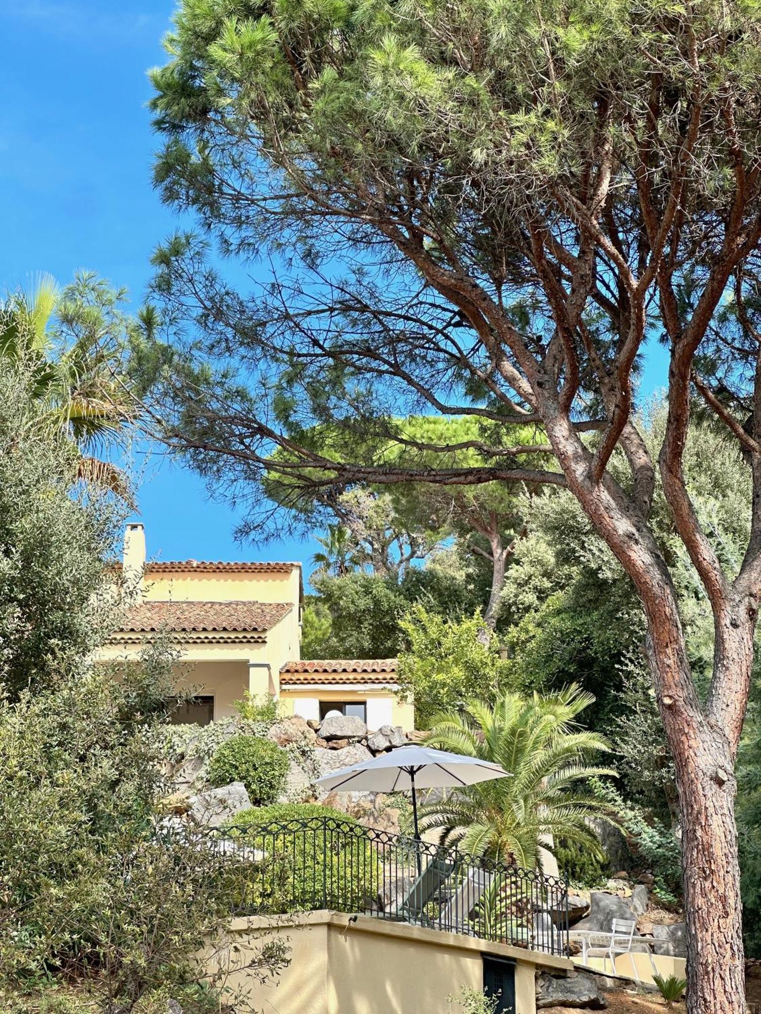 Villa Boca A Gigaro - Avec Vue Et Piscine Chauffee La Croix-Valmer Exterior photo